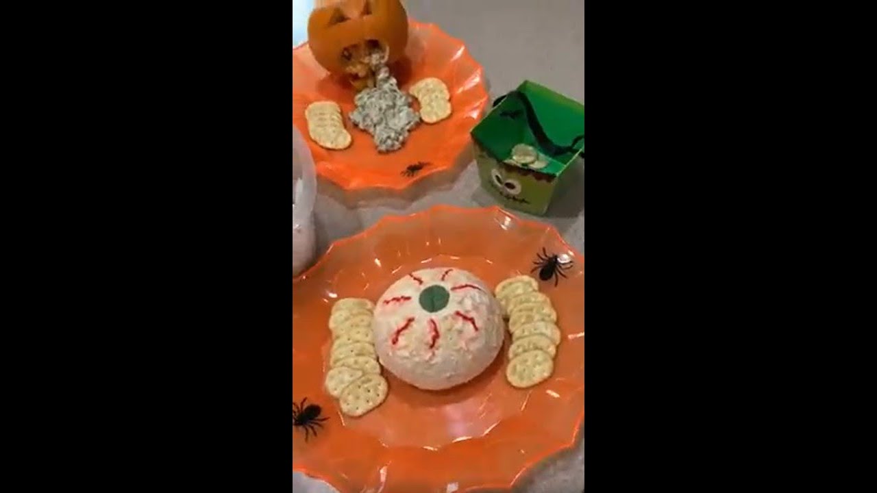 Halloween Party Food~ Sick Pumpkin Spinach dip & Bloodshot Cheese Eye Ball