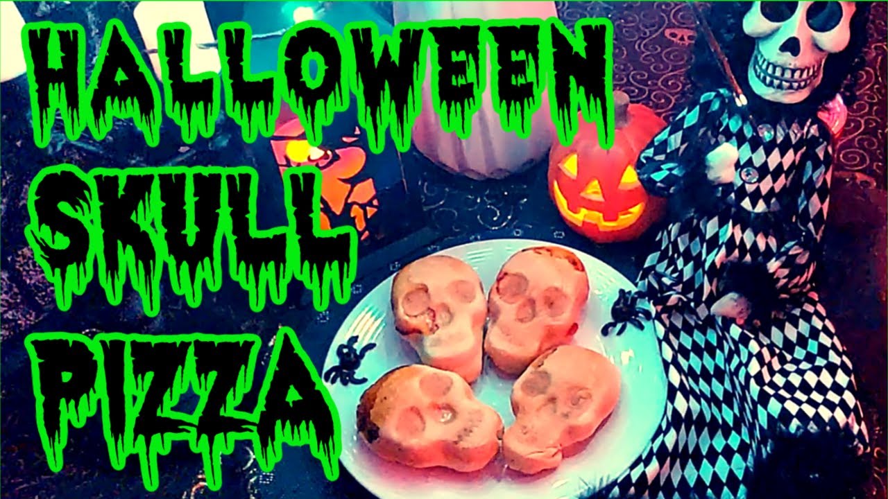 Cheesy Recipes: Halloween Skull Pizza Snacks