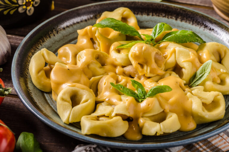 Cheese Sauce Tortellini Recipe