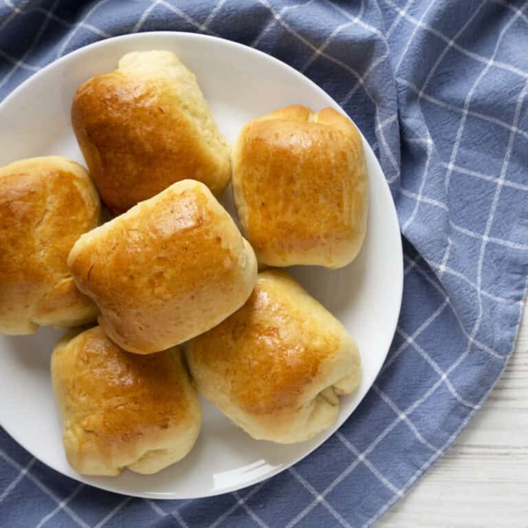 Homemade Dinner Rolls Recipe