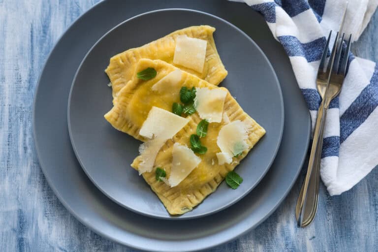 Spinach and Ricotta Ravioli Recipe