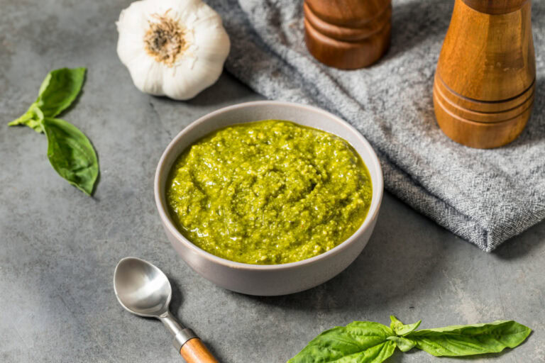 Green Basil Pesto Sauce Recipe
