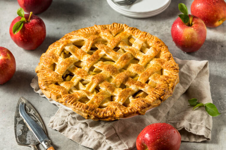 Sweet American Apple Pie Recipe